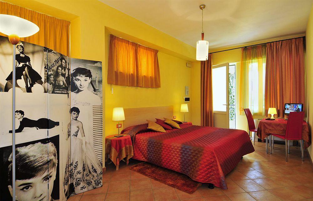 B&B Ai Cipressi Λούκα Εξωτερικό φωτογραφία