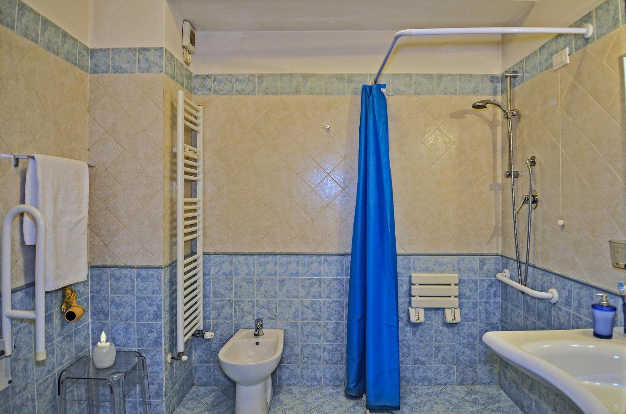 B&B Ai Cipressi Λούκα Εξωτερικό φωτογραφία