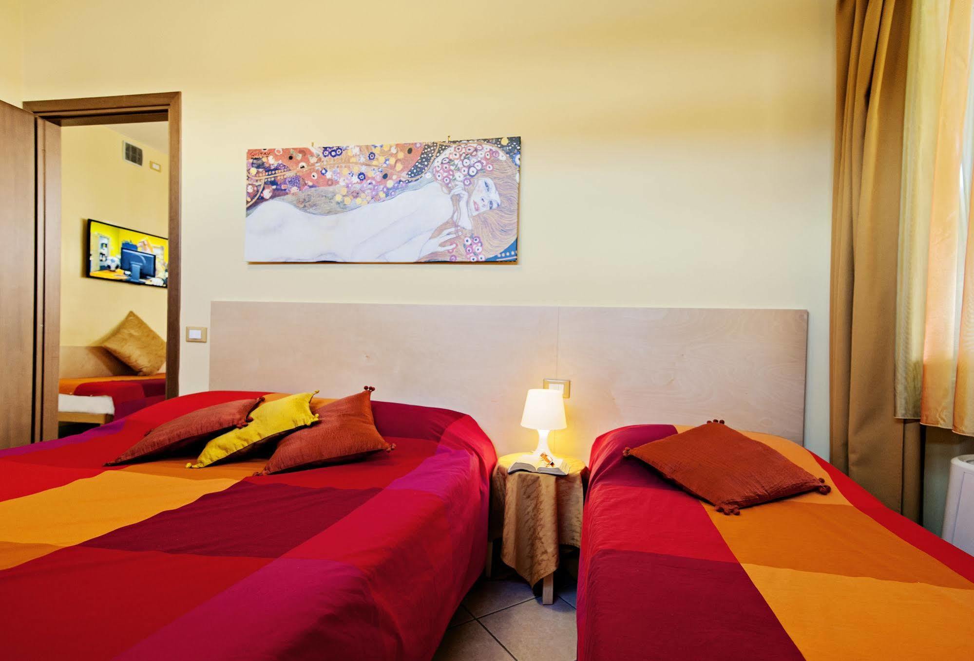 B&B Ai Cipressi Λούκα Εξωτερικό φωτογραφία