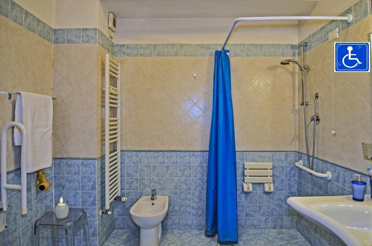 B&B Ai Cipressi Λούκα Εξωτερικό φωτογραφία